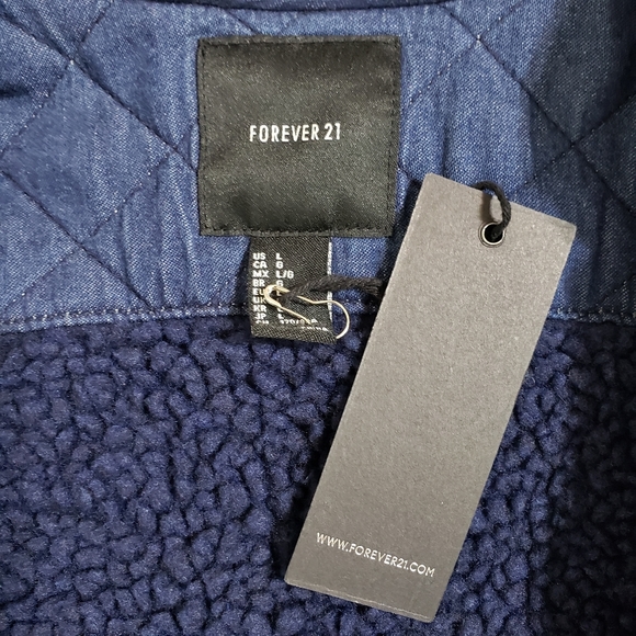NEW- Forever 21 Quilted Denim Coat - Picture 5 of 5